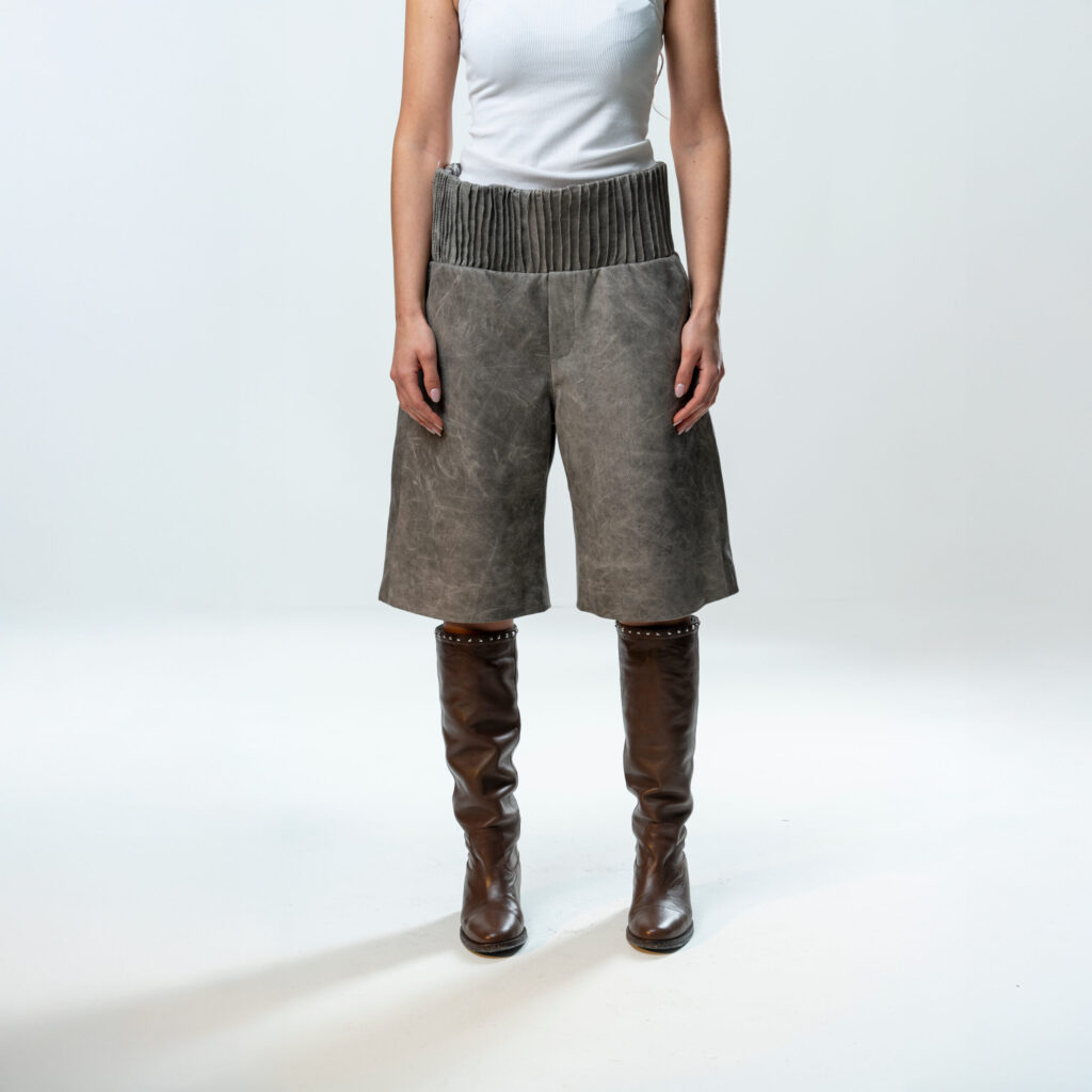 Box Leather Shorts - Grey - immagine 5