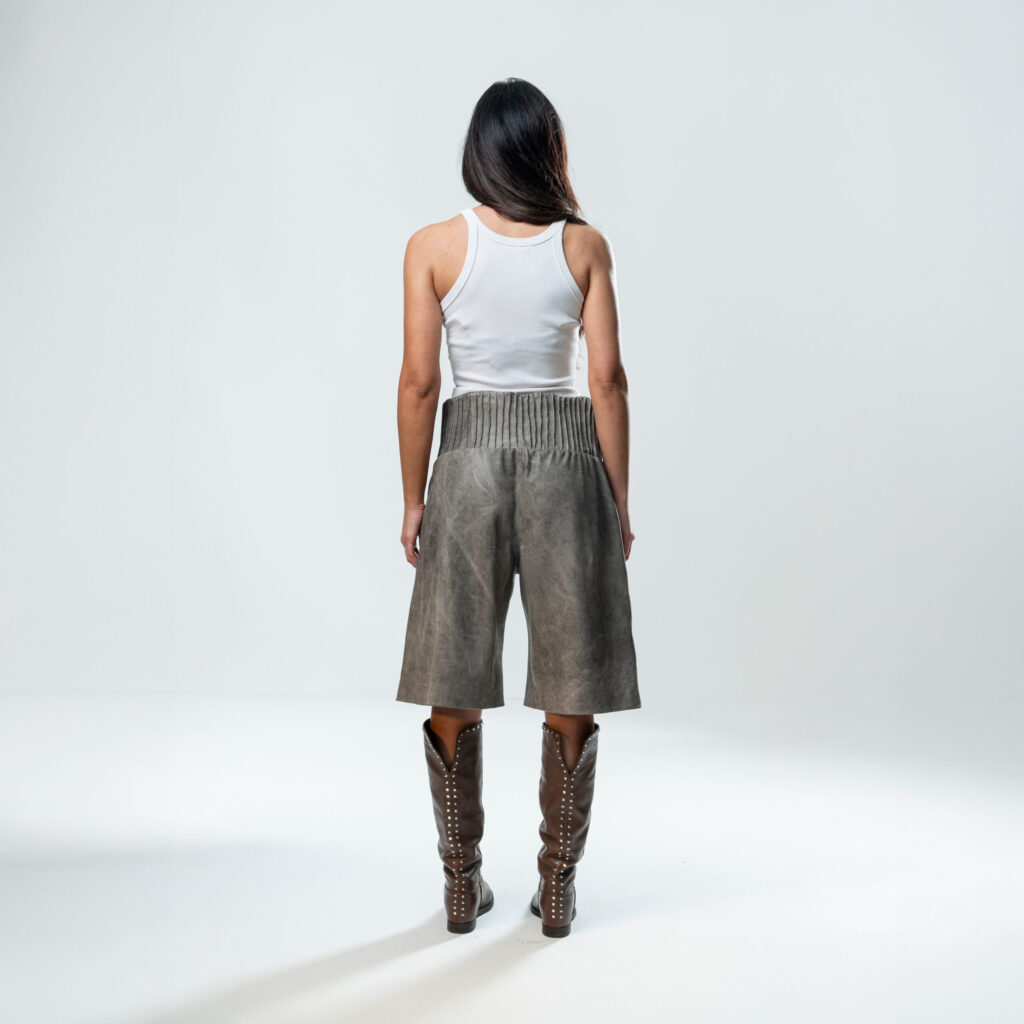 Box Leather Shorts - Grey - immagine 4